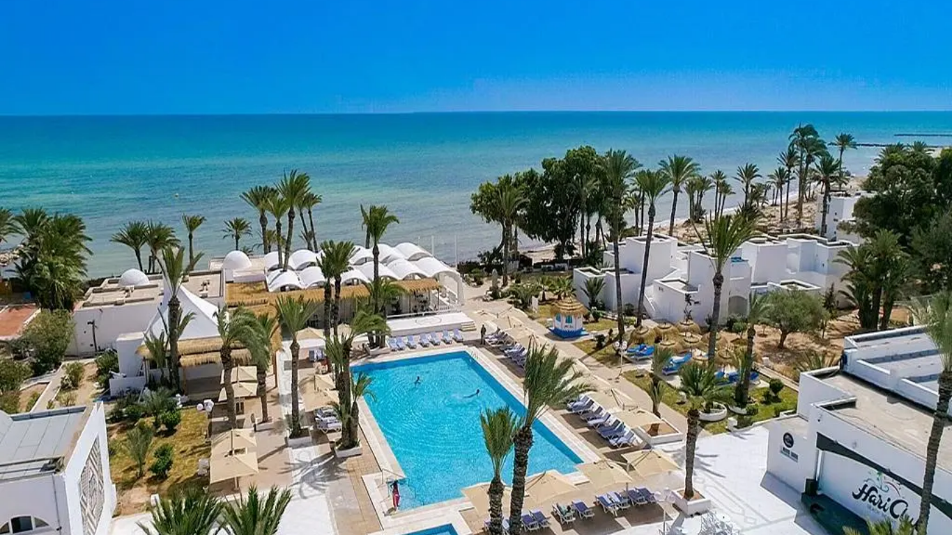 Hari Club Beach Resort